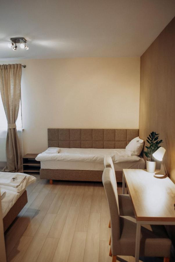 Redwood Hostel لوبلين المظهر الخارجي الصورة